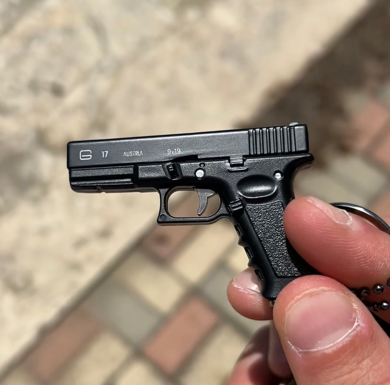 Mini Metal Pistol Keychain – Realistic Collectible Toy
